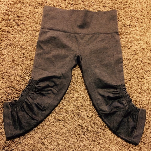 Lululemon In the Flow Crop II