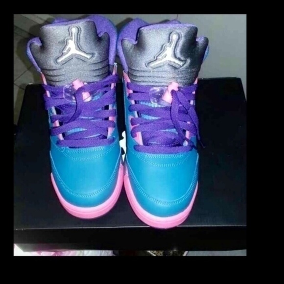 Tropical 5 Jordan's