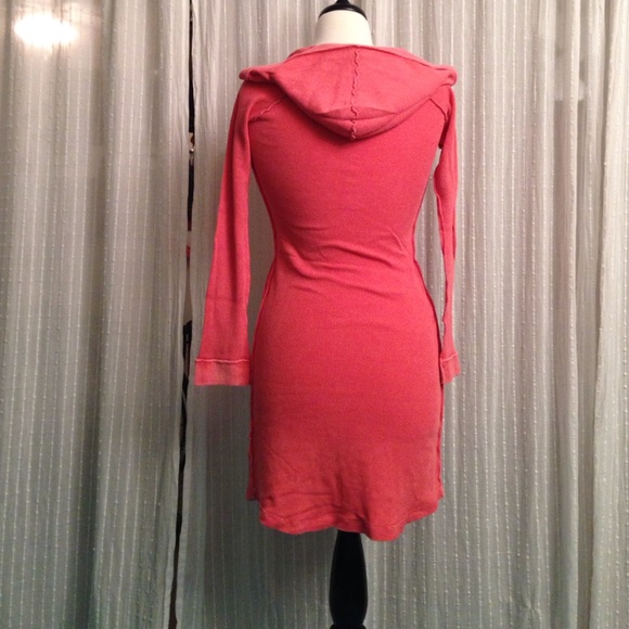 Dress - Picture 2 of 4