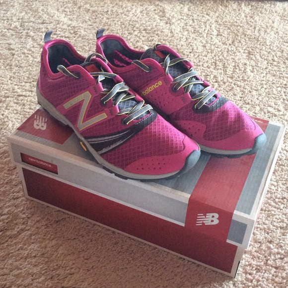 New Balance minimal tennis shoes size 7B