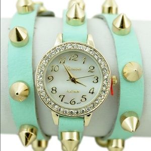 Mint Gold Stud Wrap Around Watch