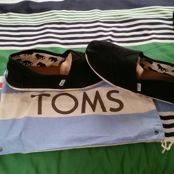 Men's toms