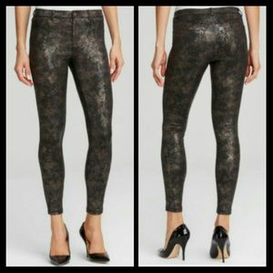 ✨LAST CALL ✨Hue Python Jeggings Small