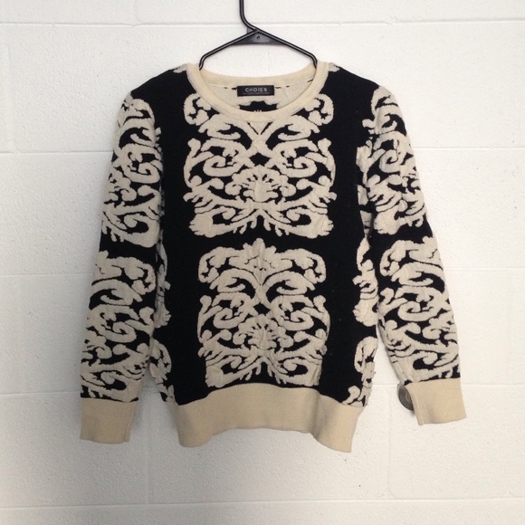 Thick black &  white sweater