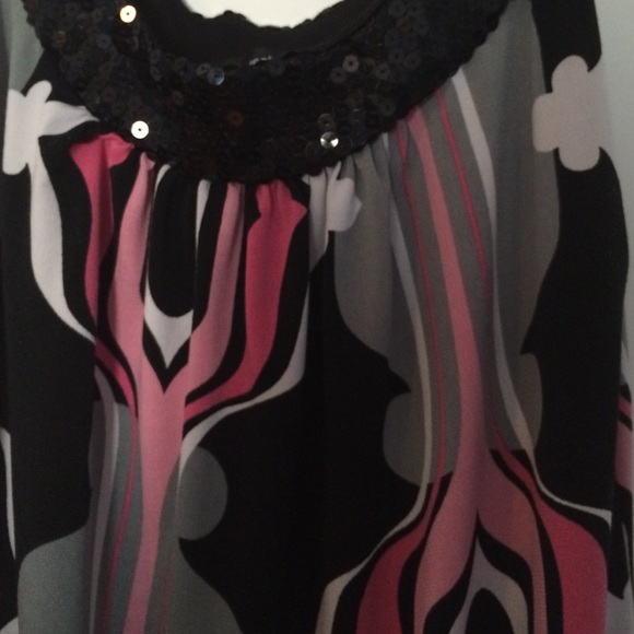 Eyeshadow' Sequined Halter-Moroccan - Picture 2 of 4