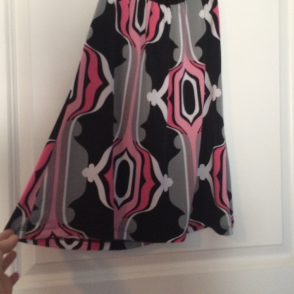 Eyeshadow' Sequined Halter-Moroccan - Picture 4 of 4