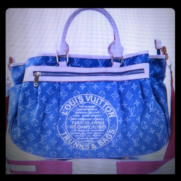 Cute denim bag with leather handles NWOT