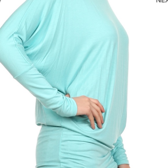 ⚠️🚧️️SALE NWT Sky Blue Batwing S, M, L - Picture 4 of 4