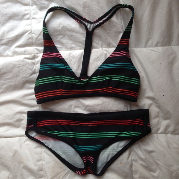 SALE 🎉 PATIGONIA Striped Bikini
