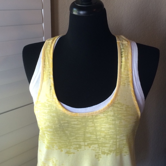 ⭐️LAST CHANCE! BCBGMAXAZRIA Burn-Out Tank - Picture 3 of 4