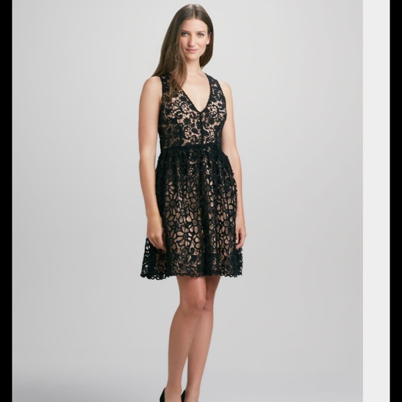 French connection lace dress - Picture 4 of 4