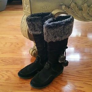Black Faux fur boots