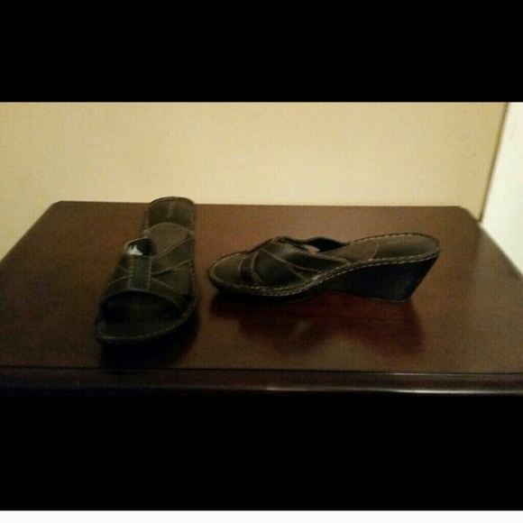 2 sandal bundle for @carolinafashion
