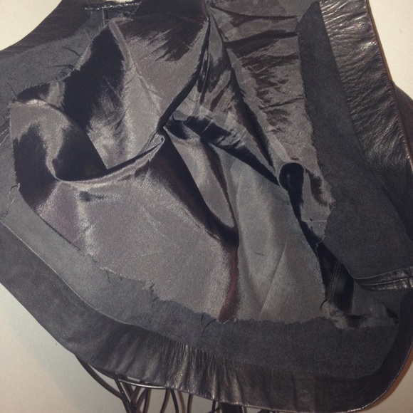 Black leather Ralph Lauren skirt - Picture 4 of 4