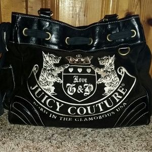 ❗️SOLD❗️Dark Brown Heritage Crest Daydreamer Purse