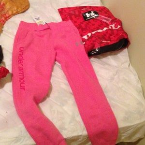 Never worn, Under Armour sweat pants