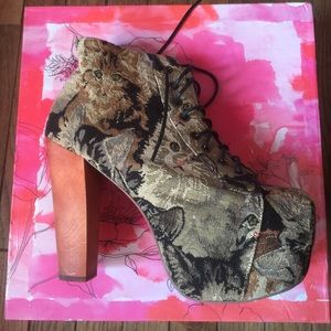 NWB Jeffrey Campbell Lita Cat Tapestry print