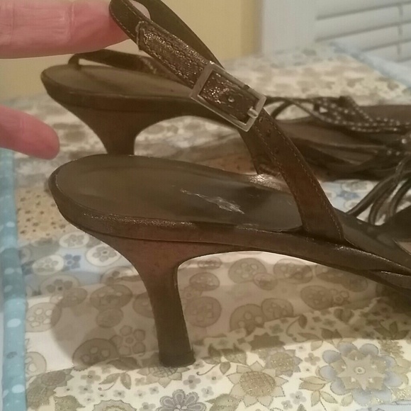 Fancy cute sadals - Picture 4 of 4