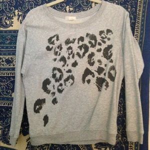 Comfy longsleeved gray sweater