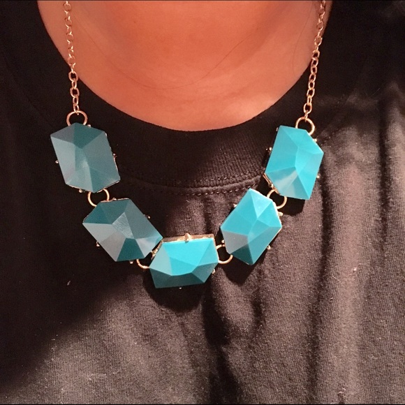Statement Necklace - Picture 3 of 4