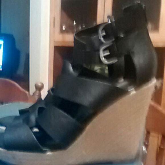 Black wedges/firm price ****last call ******