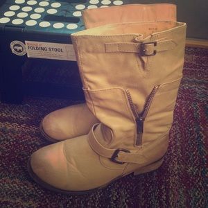 Cathy Jean bone colored boots