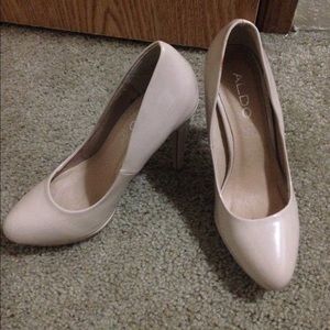 Aldo nude platform pumps