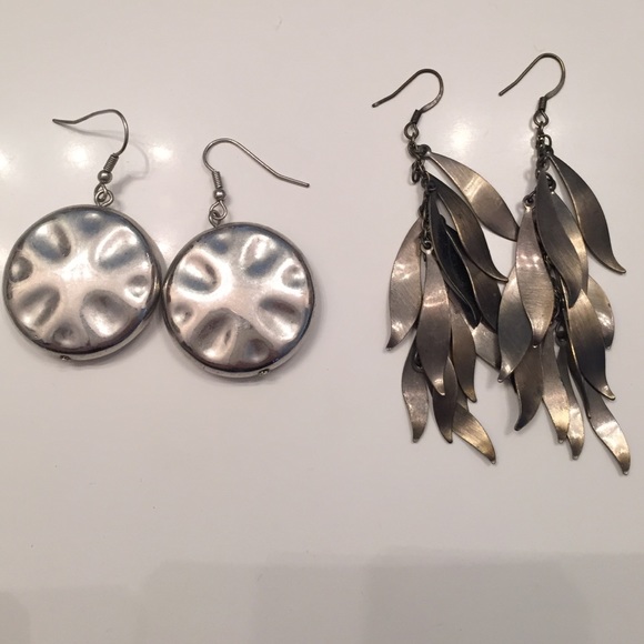 Earring bundle - Picture 3 of 4