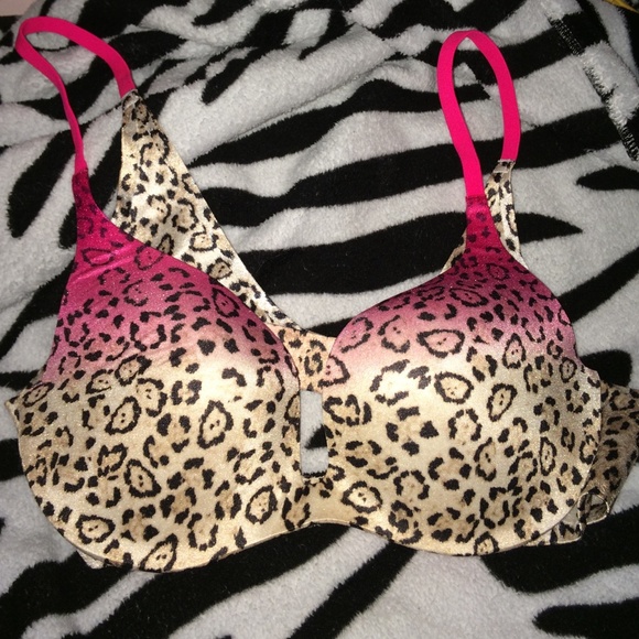SOLD🚫Victoria secret pink leopard bra!