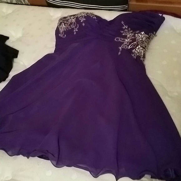 Purple semi/formal dress