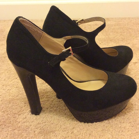 G by Guess platform maryjanes. Size 6.