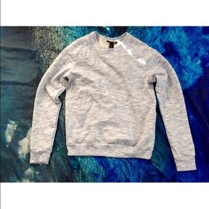 H&M light blue/white sweatshirt
