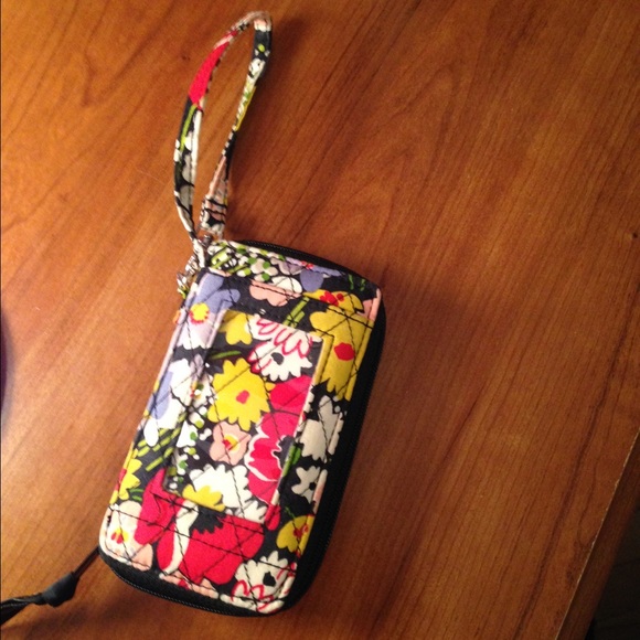 Brand new Vera Bradley wallet - Picture 2 of 3