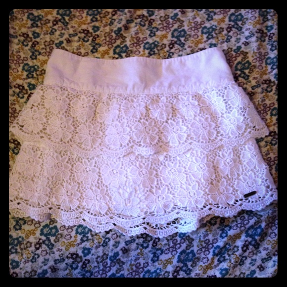 Hollister lace skirt