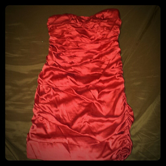 🔴Express Strapless Dress🔴