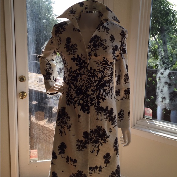 Kay Unger Outerwear - ✅ Kay Unger New York Floral Coat