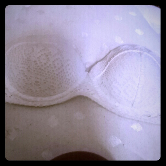White lace overlay strapless bikini top