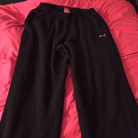 Black puma sweatpants