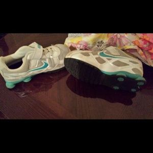 TODDLER girl nike shox