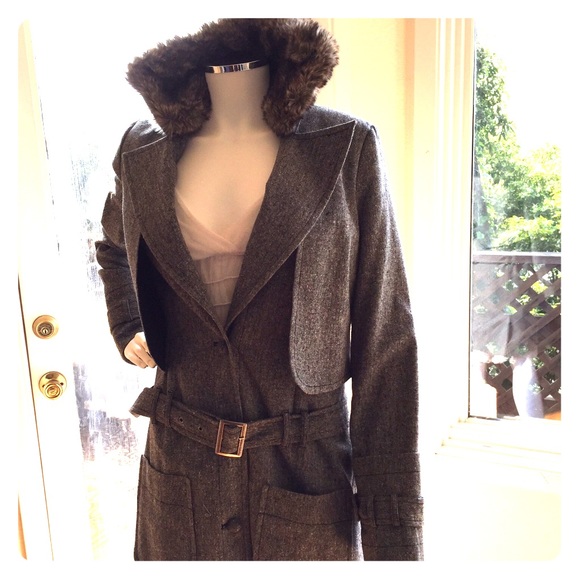Robert Rodriguez Outerwear - NWOT - Robbi and Nikki Fur Trimmed Drop Waist Coat
