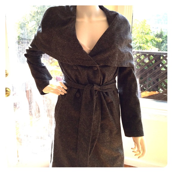 Robert Rodriguez Outerwear - NWOT - Robbi and Nikki Lightweight Wool Coat