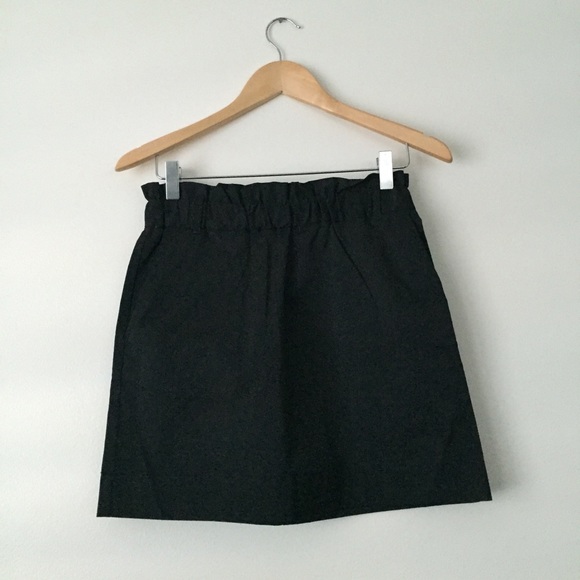 Black mini paper-bag skirt