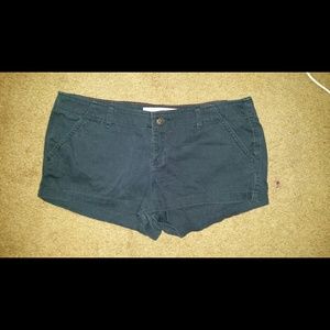 5 pairs of hollister shorts. Size 9