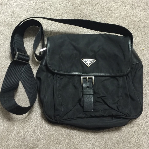Traditional sporty prada crossbody