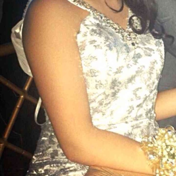 Prom dress - Picture 4 of 4