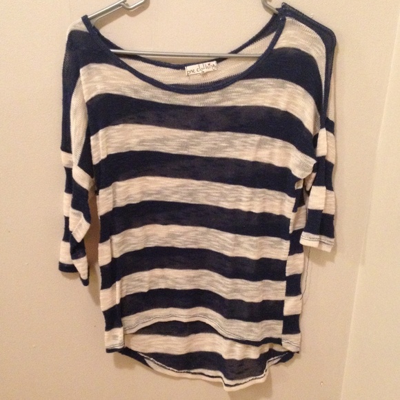 NAVY BLUE STRIPE TOP