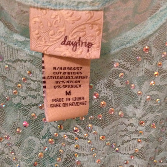 LACE TANK TOP - Picture 3 of 3