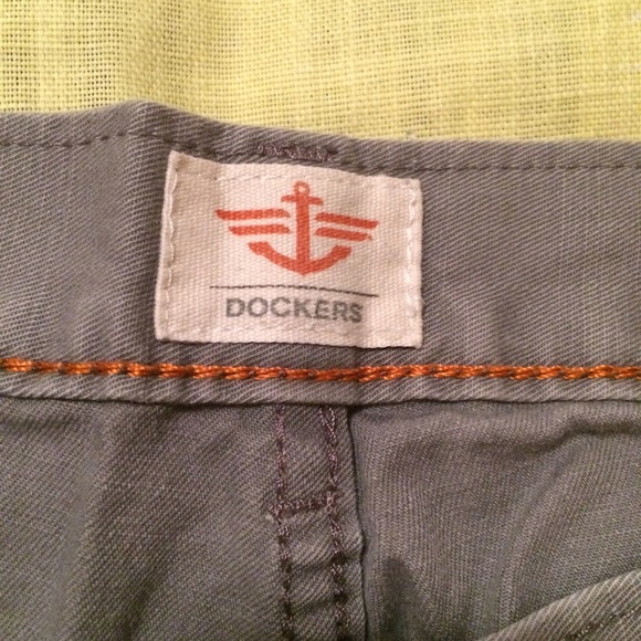 Grey Dockers men's pants - Picture 2 of 2