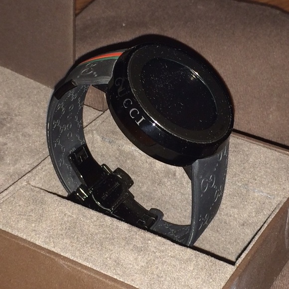 Gucci watch - Picture 2 of 2