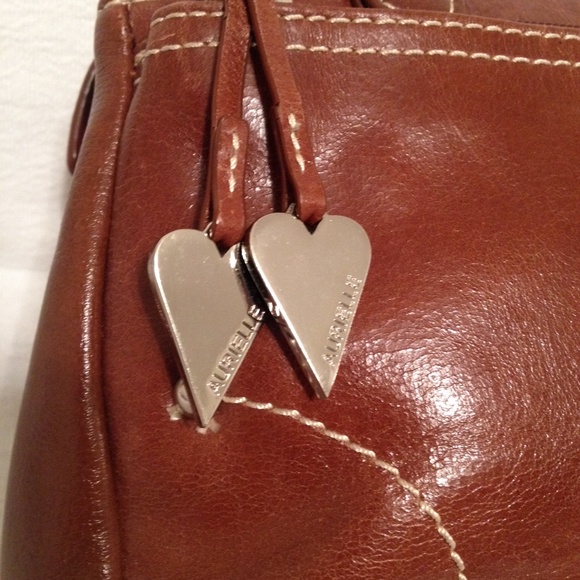 Aurielle Camel Bag - Picture 3 of 4